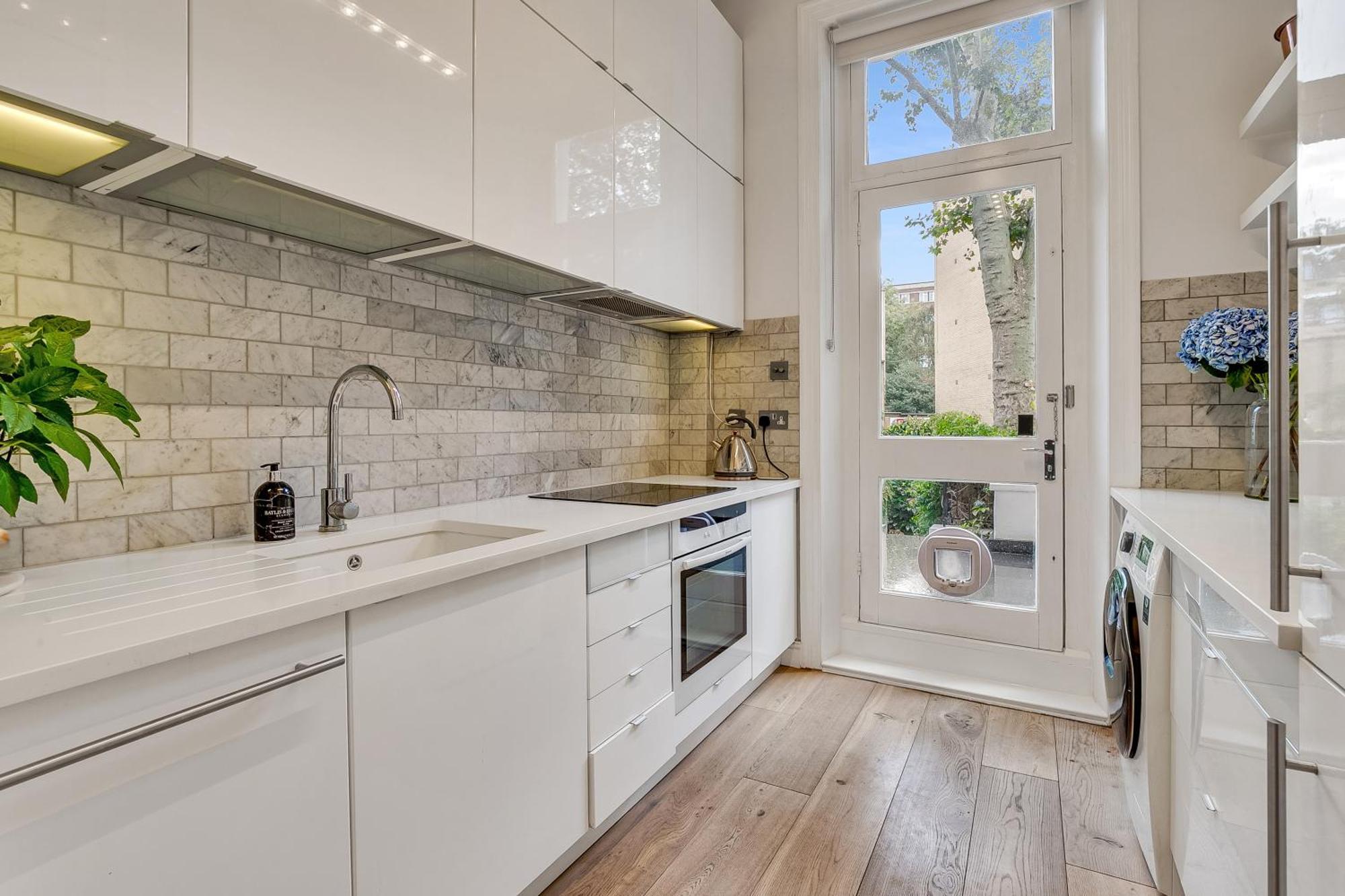 Apartment New - 2 Bed Flat - West Kensington Station - Private Garden