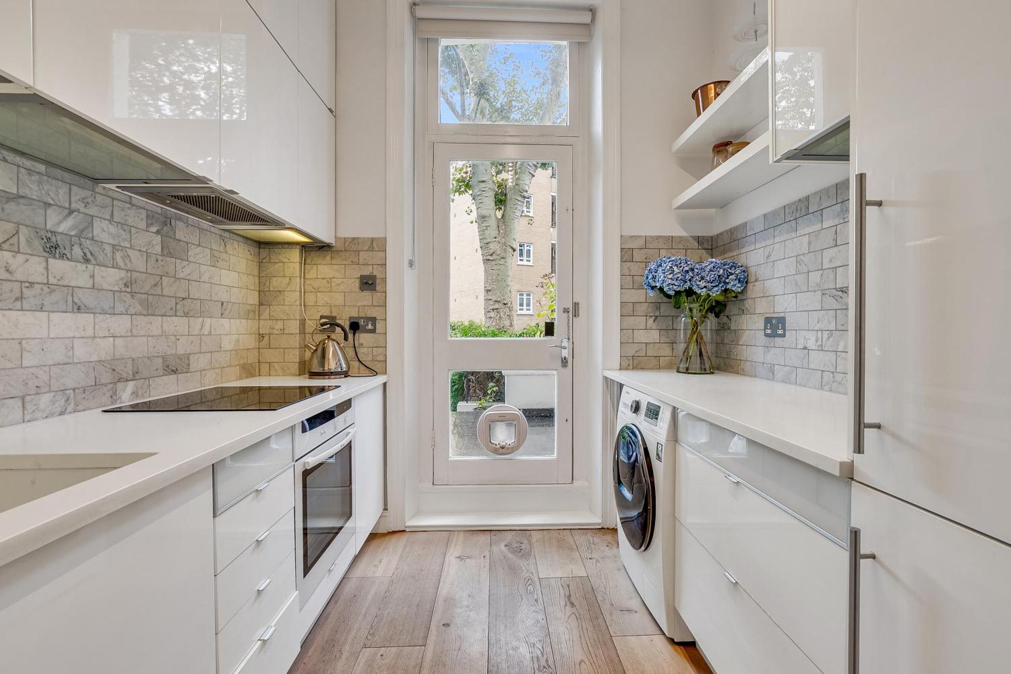 Apartment New - 2 Bed Flat - West Kensington Station - Private Garden *